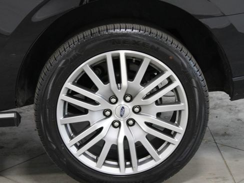 Used 2022 Ford Expedition Platinum AWD/4WD image 18