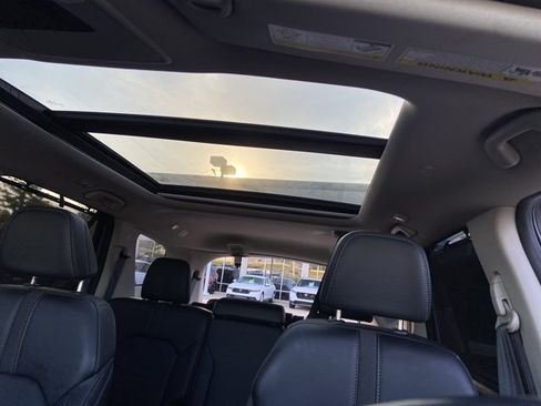 Used 2023 Honda Pilot Touring image 29