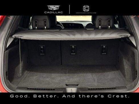 Used 2024 Cadillac XT4 Premium Luxury image 32