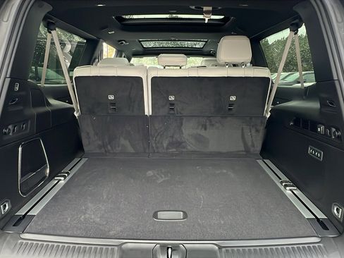 New 2025 Jeep Wagoneer L Series III image 13