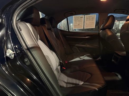 Used 2023 Toyota Camry SE image 17