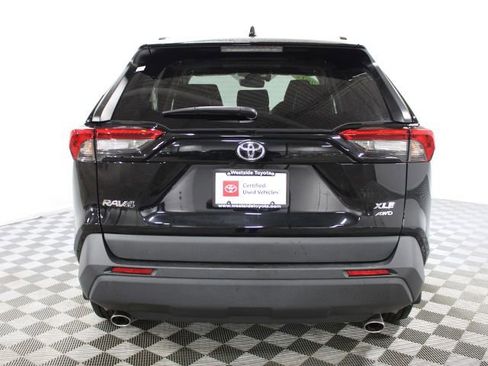 Certified 2022 Toyota RAV4 XLE Premium image 5
