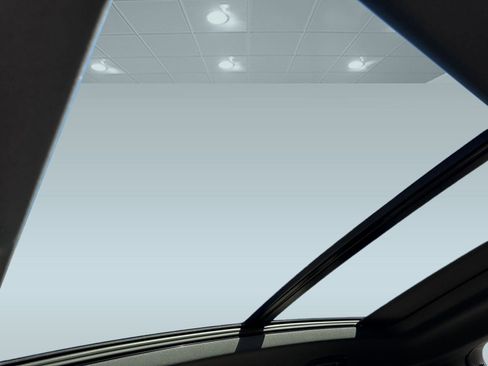 New 2026 Volkswagen Tiguan SE R-Line image 13