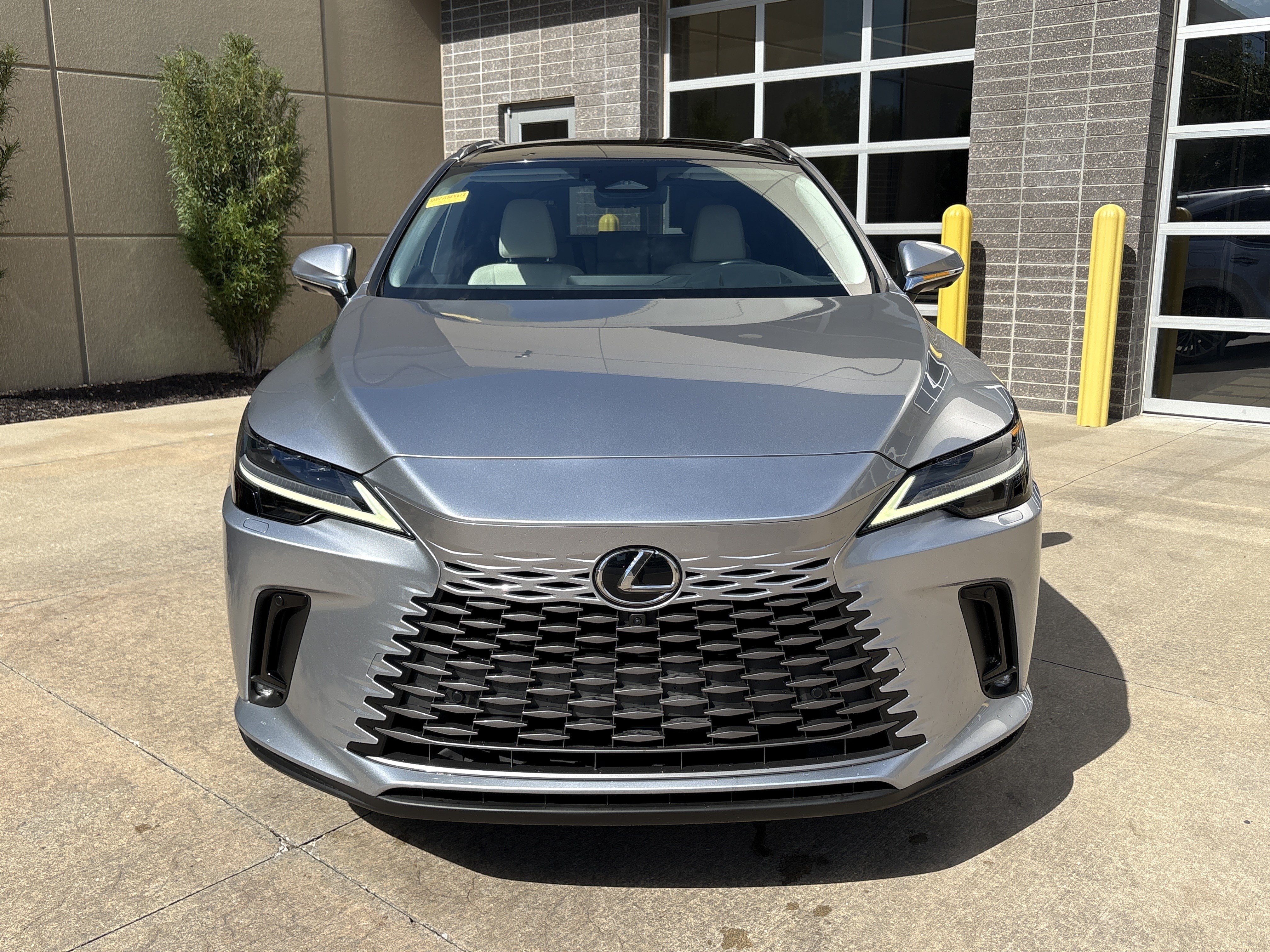 Used 2025 Lexus RX 450h AWD w/ Convenience Package image 15