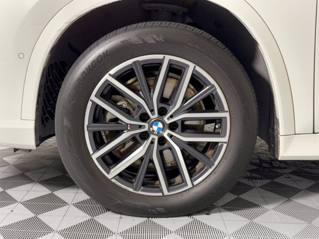 Certified 2023 BMW X1 xDrive28i w/ Premium Package AWD/4WD image 12