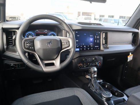 New 2025 Ford Bronco Big Bend image 2