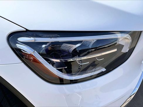 Used 2020 Mercedes-Benz GLC 300 4MATIC image 27