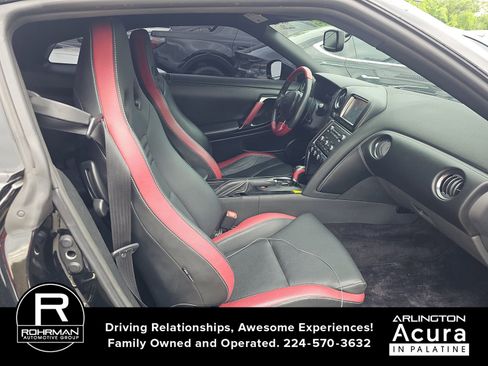 Used 2015 Nissan GT-R Black Edition AWD/4WD image 8