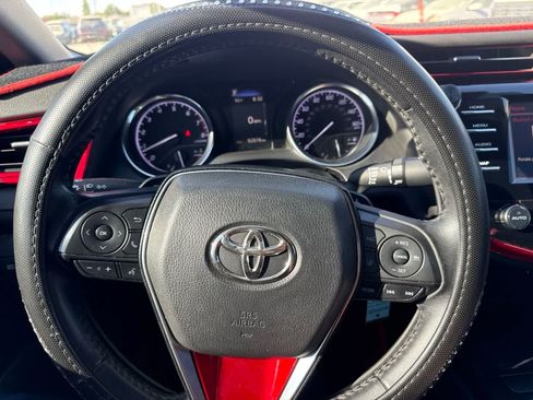 Used 2019 Toyota Camry SE w/ Carpet Mat Package FWD image 23