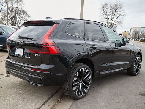 New 2026 Volvo XC60 B5 Ultra w/ Protection Package Premier image 7