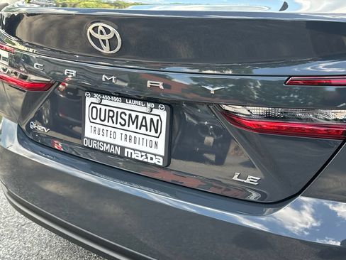 Used 2025 Toyota Camry LE FWD image 6