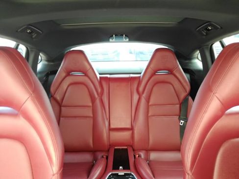 Used 2022 Porsche Panamera Platinum Edition RWD image 38