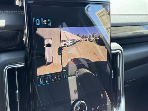New 2026 GMC Yukon XL Elevation w/ Elevation Premium Package RWD image 15
