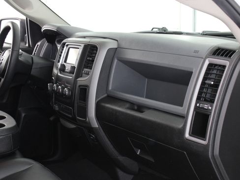 Used 2019 RAM 1500 Tradesman w/ Tradesman SXT Package image 41
