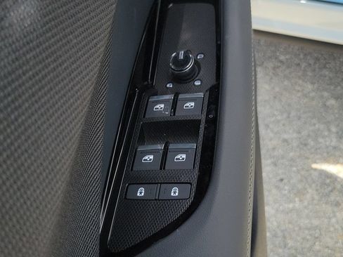 New 2026 Audi Q3 quattro 2.0T AWD/4WD image 21