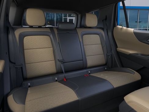 New 2027 Chevrolet Equinox ACTIV FWD image 17