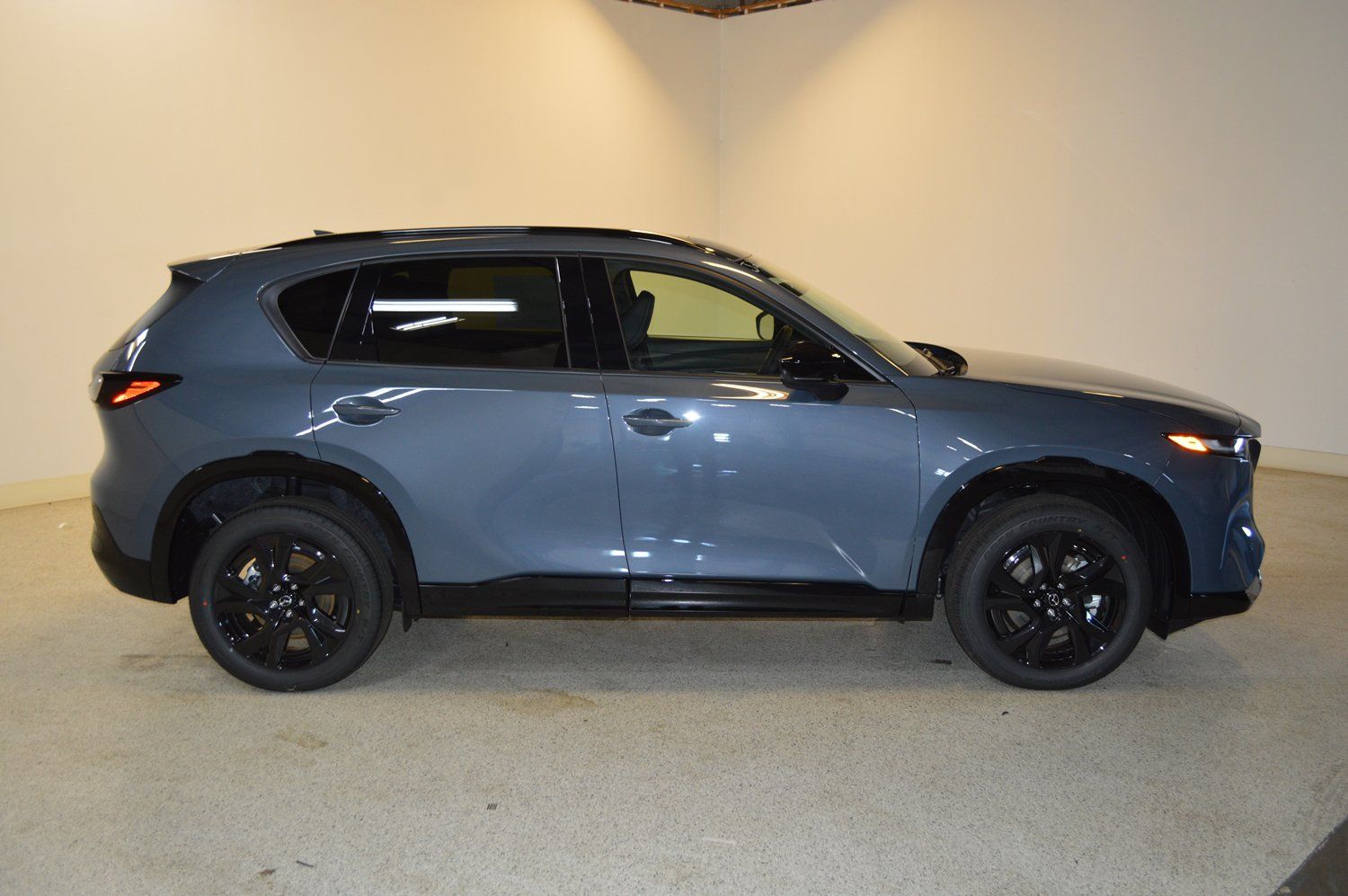 New 2026 MAZDA CX-5 2.5 S w/ Premium Package AWD/4WD image 2