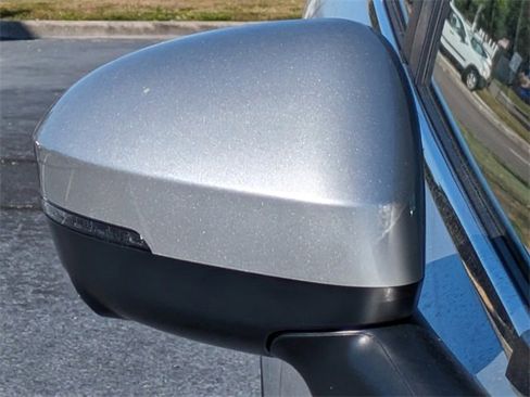 New 2025 Mitsubishi Outlander SE image 12