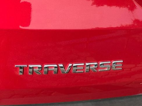 Used 2020 Chevrolet Traverse RS FWD image 25