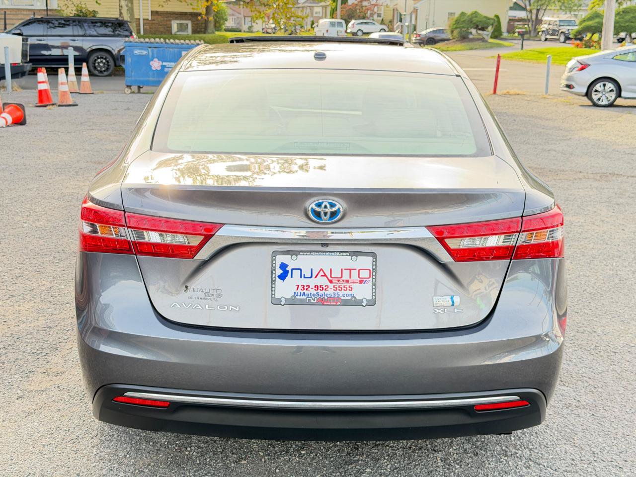 Used 2016 Toyota Avalon XLE Premium FWD image 5