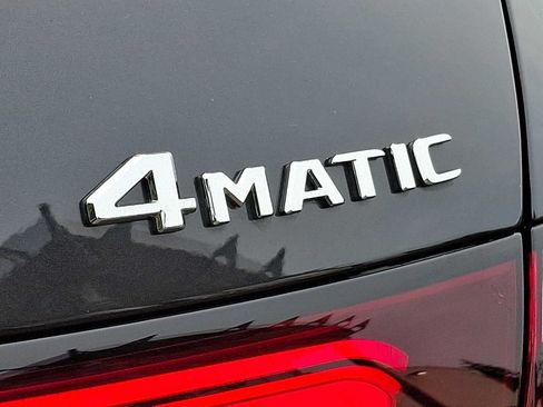 Used 2026 Mercedes-Benz GLC 300 4MATIC image 28