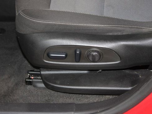 Used 2024 Chevrolet Blazer LT image 18