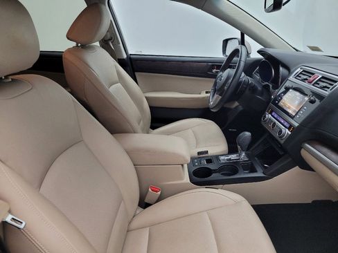 Used 2016 Subaru Outback 3.6R Limited image 21