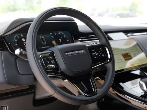 New 2026 Land Rover Range Rover Sport Dynamic SE AWD/4WD image 18