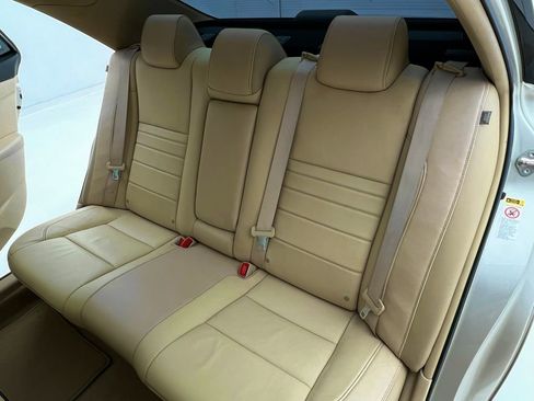 Used 2015 Toyota Camry XLE image 15