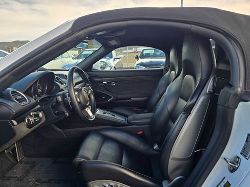 Used 2021 Porsche 718 Boxster GTS image 16