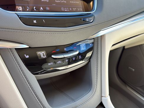 Certified 2024 Cadillac XT5 Premium Luxury AWD/4WD image 37