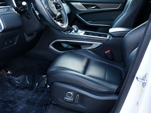 Used 2022 Jaguar F-PACE S image 27