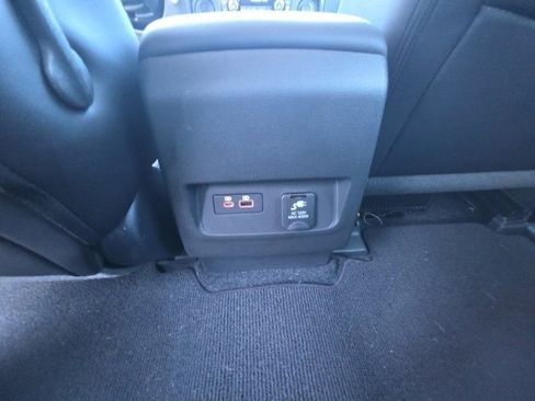 Used 2024 Nissan Frontier SL w/ Technology Package image 24