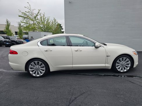 Used 2009 Jaguar XF Premium RWD image 8