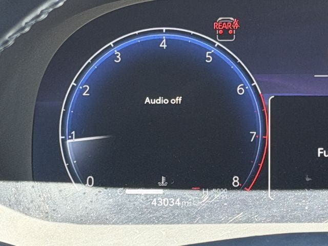 Used 2024 Toyota Highlander Platinum FWD image 15