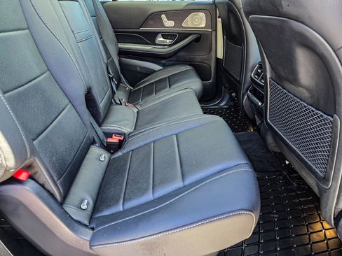 New 2026 Mercedes-Benz GLS 450 4MATIC image 38