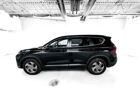 Used 2021 Hyundai Santa Fe SE image 3