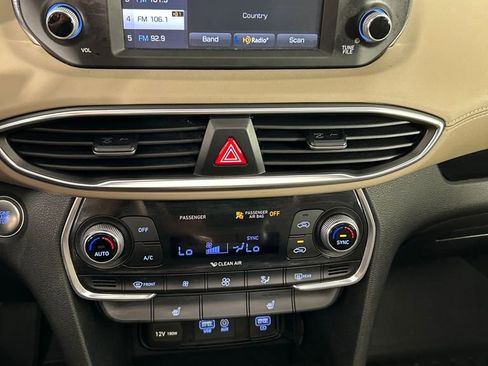 Used 2019 Hyundai Santa Fe Limited image 14