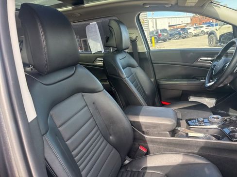 Used 2023 Kia Sportage SX Prestige image 9