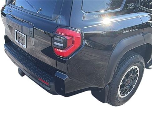 Used 2025 Toyota 4Runner TRD Off-Road image 11