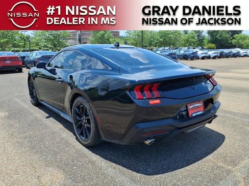 Used 2024 Ford Mustang Coupe RWD image 5