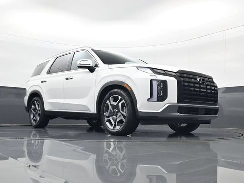 Certified 2024 Hyundai Palisade SEL FWD image 25