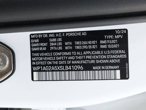 Used 2025 Porsche Macan S AWD/4WD image 83