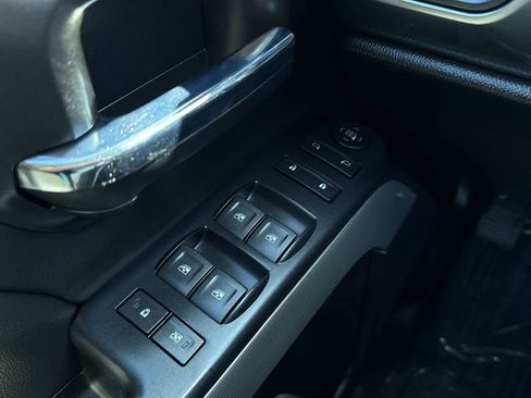 Used 2019 Chevrolet Silverado 1500 LT w/ All Star Edition AWD/4WD image 22