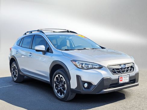 Used 2022 Subaru Crosstrek 2.0i Premium w/ Moonroof Package AWD/4WD image 7