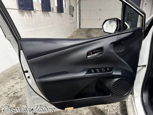 Used 2017 Toyota Prius Prime Premium FWD image 20