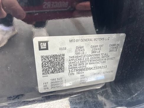 Used 2019 GMC Sierra 1500 SLE w/ SLE Value Package AWD/4WD image 31