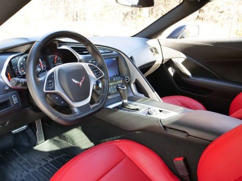 Used 2019 Chevrolet Corvette Stingray Convertible w/ 1LT image 2