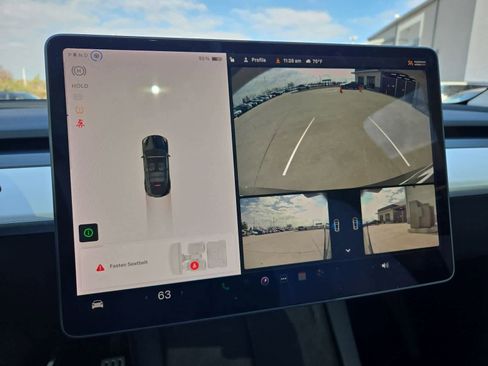 Used 2021 Tesla Model Y Performance image 27