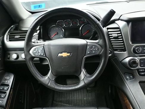 Used 2018 Chevrolet Tahoe LT image 17